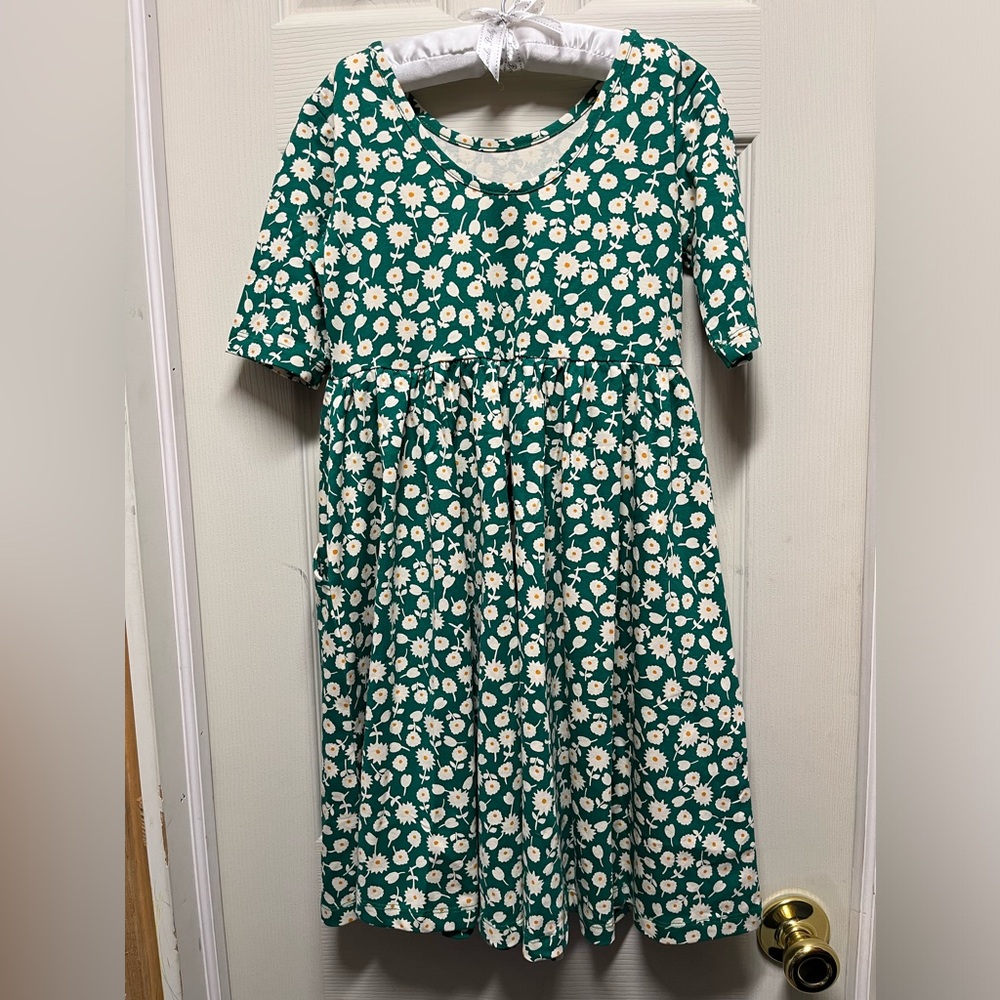 Hanna Anderson girls floral dress.